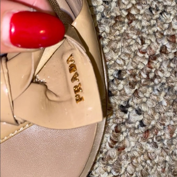 Nude Prada sandals - Picture 3 of 6